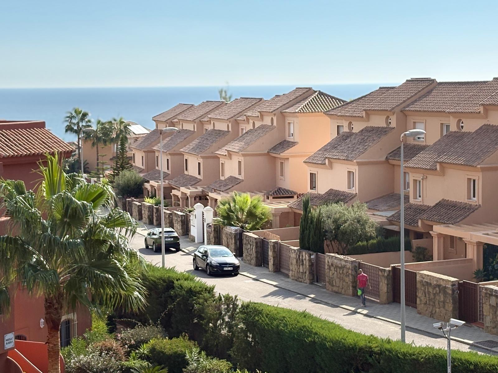 Flat for Sale in Estepona