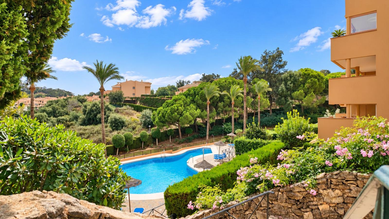 Apartment for Sale in Ojén