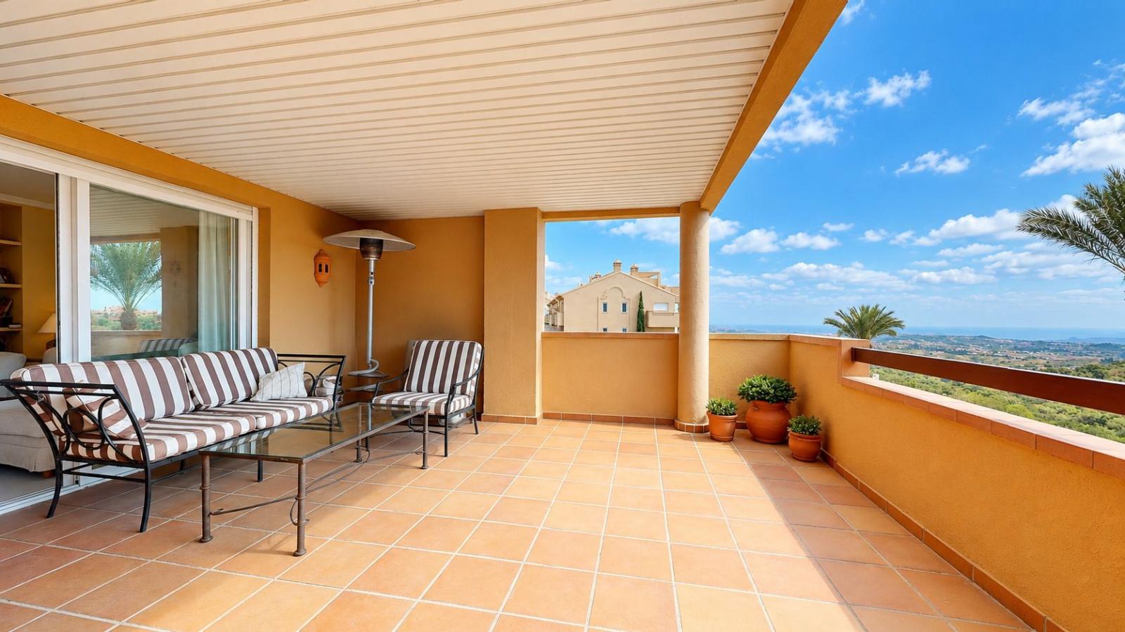 Apartment for Sale in Ojén