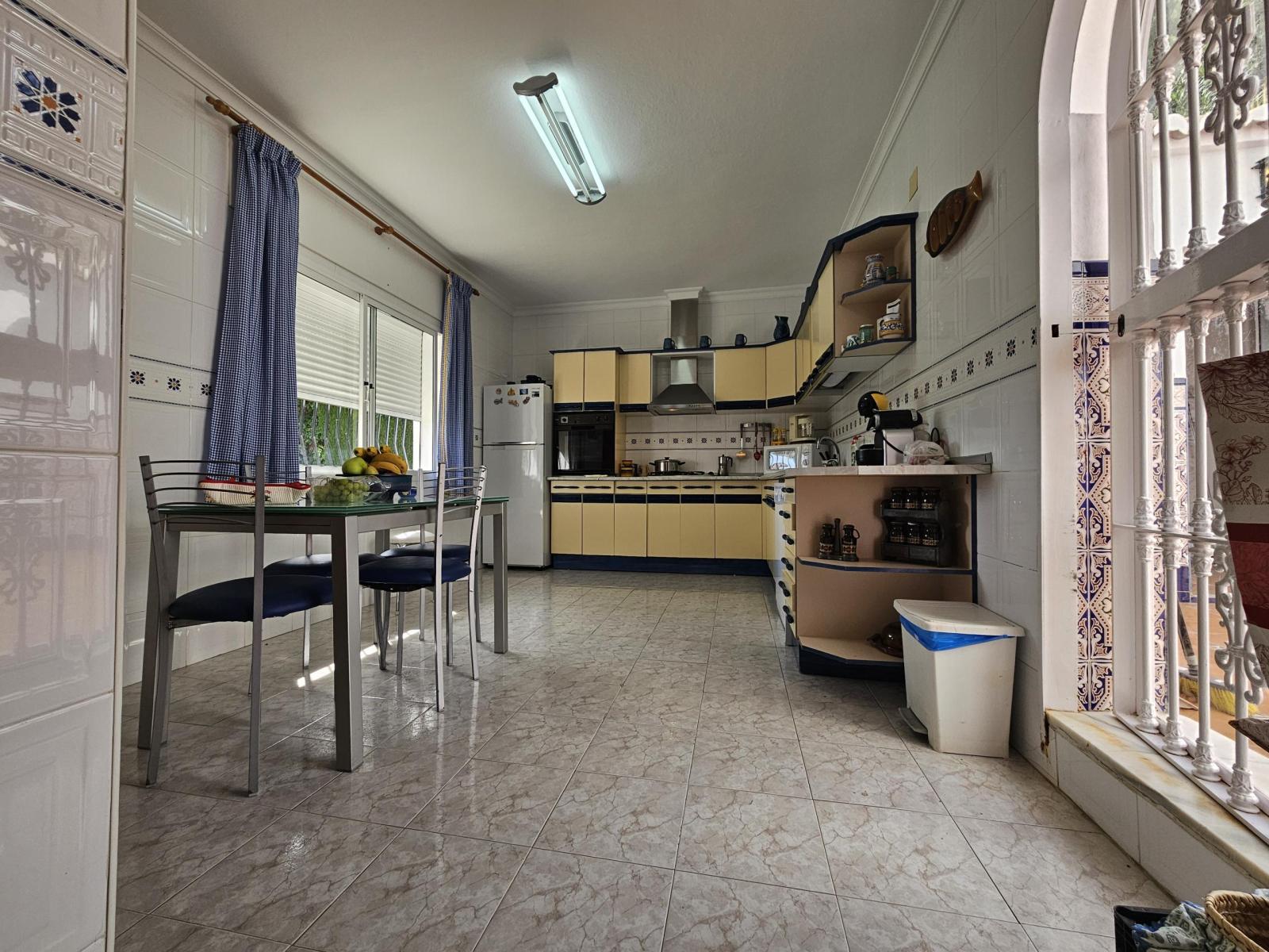 Villa for Sale in Casarabonela