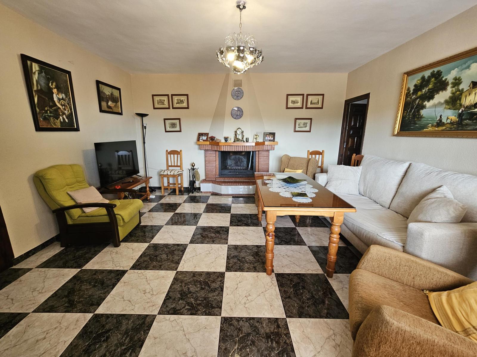 Villa for Sale in Casarabonela