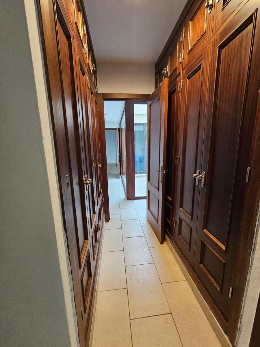 Villa for Sale in Chiclana de la Frontera