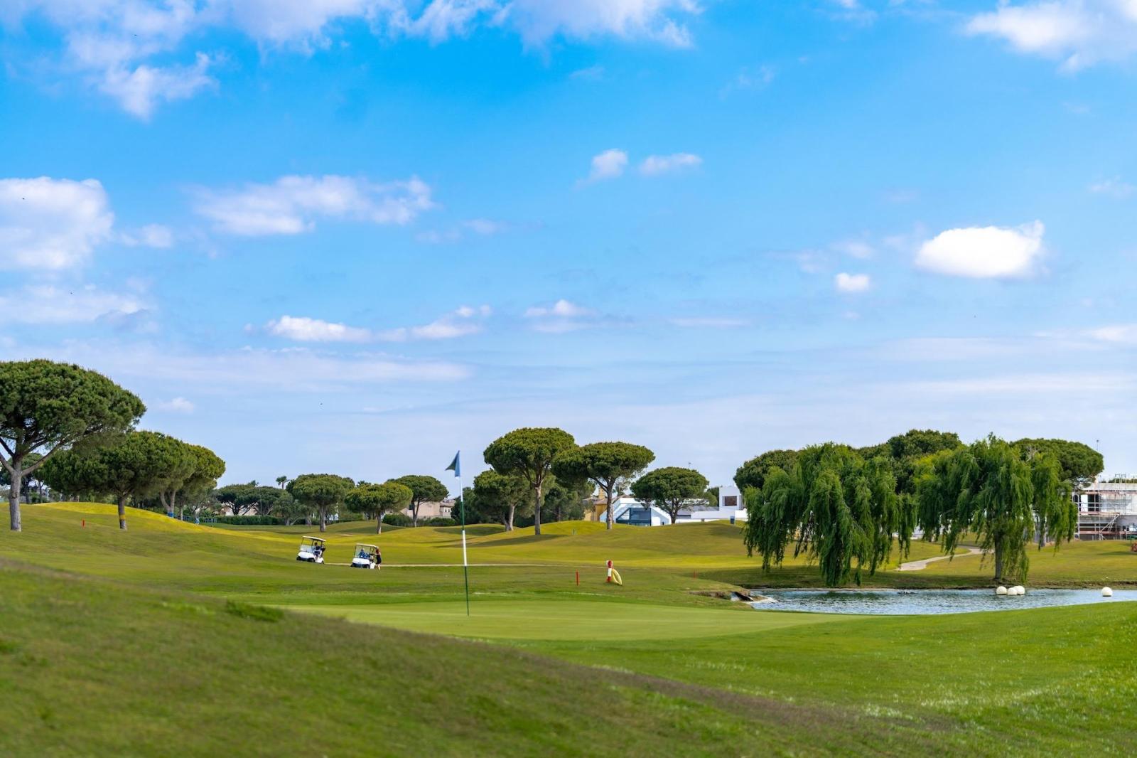 Villa for Sale in Chiclana de la Frontera