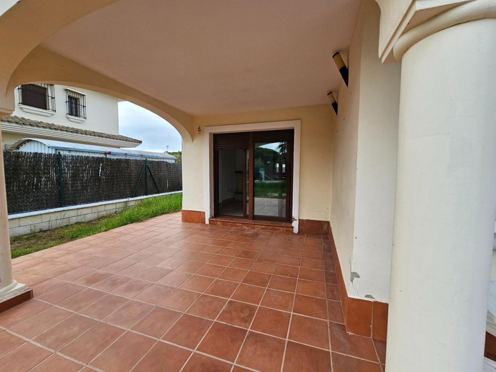 Villa for Sale in Chiclana de la Frontera