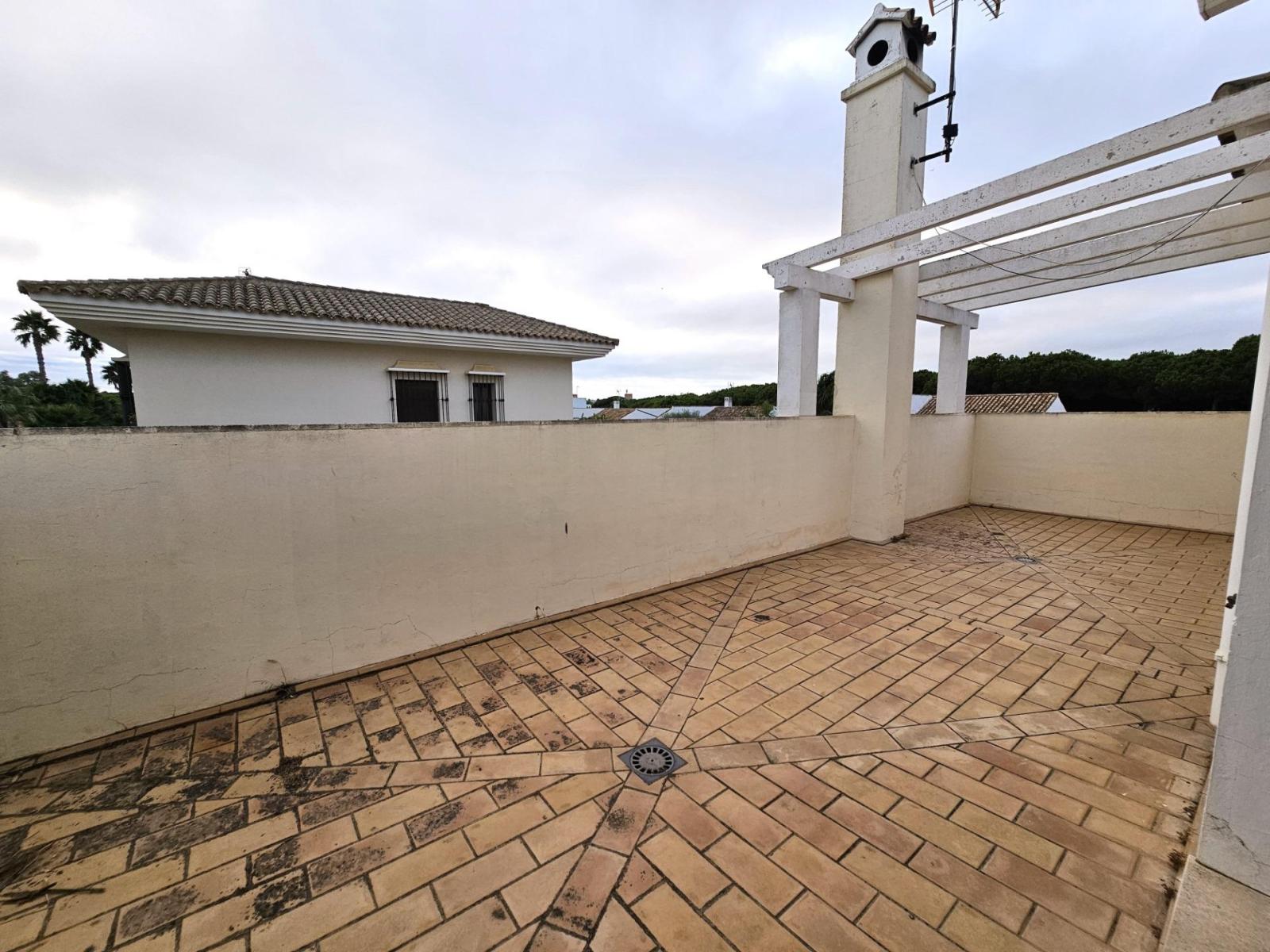 Villa for Sale in Chiclana de la Frontera