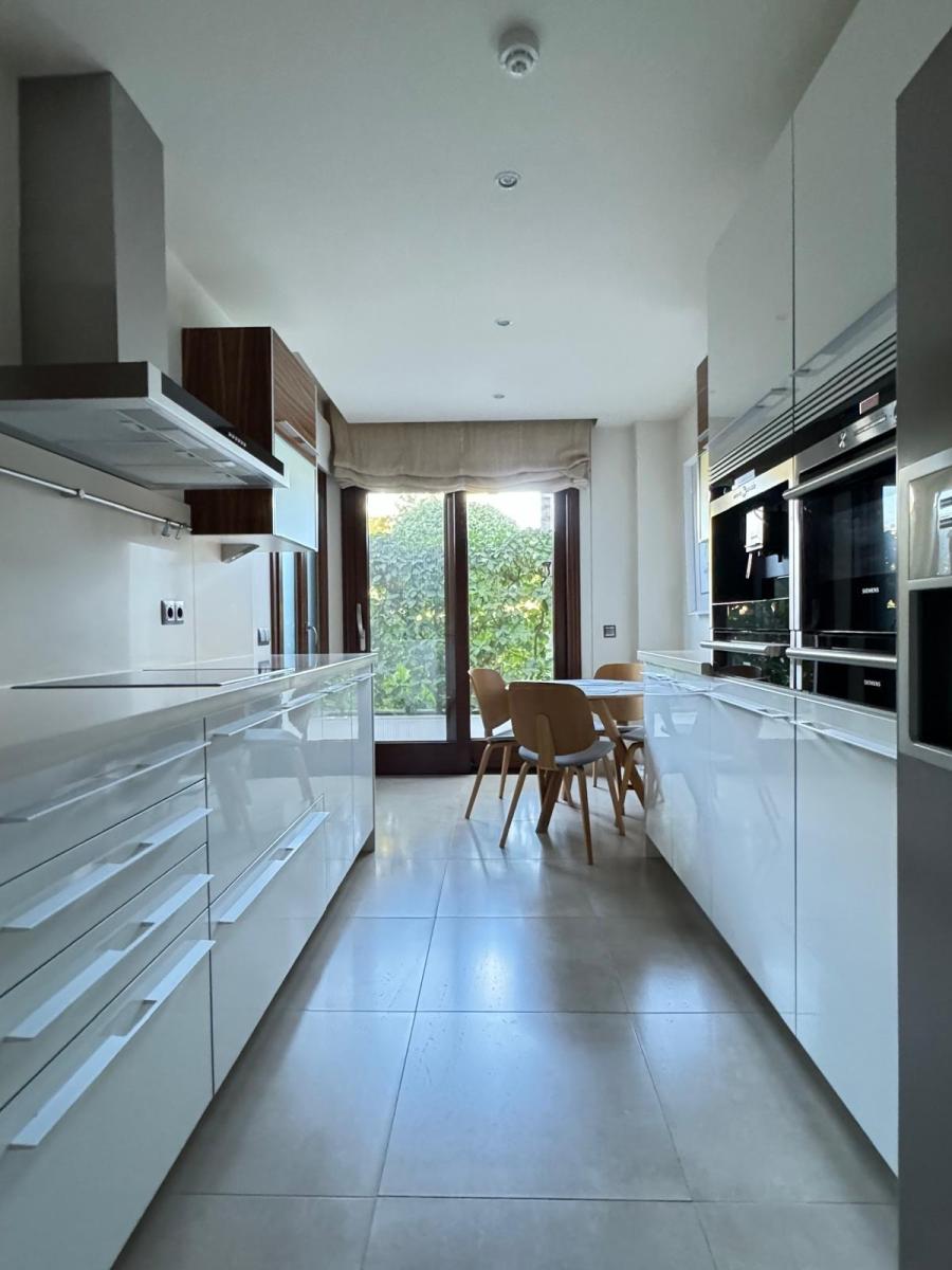 Apartamento en Venta en Estepona