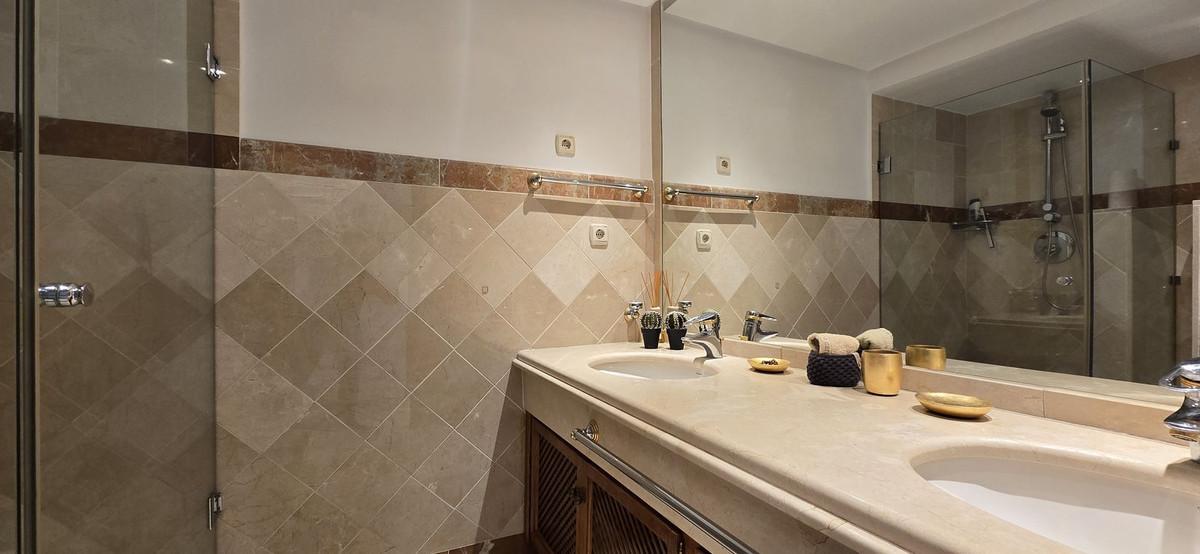 Apartamento en Venta en Estepona