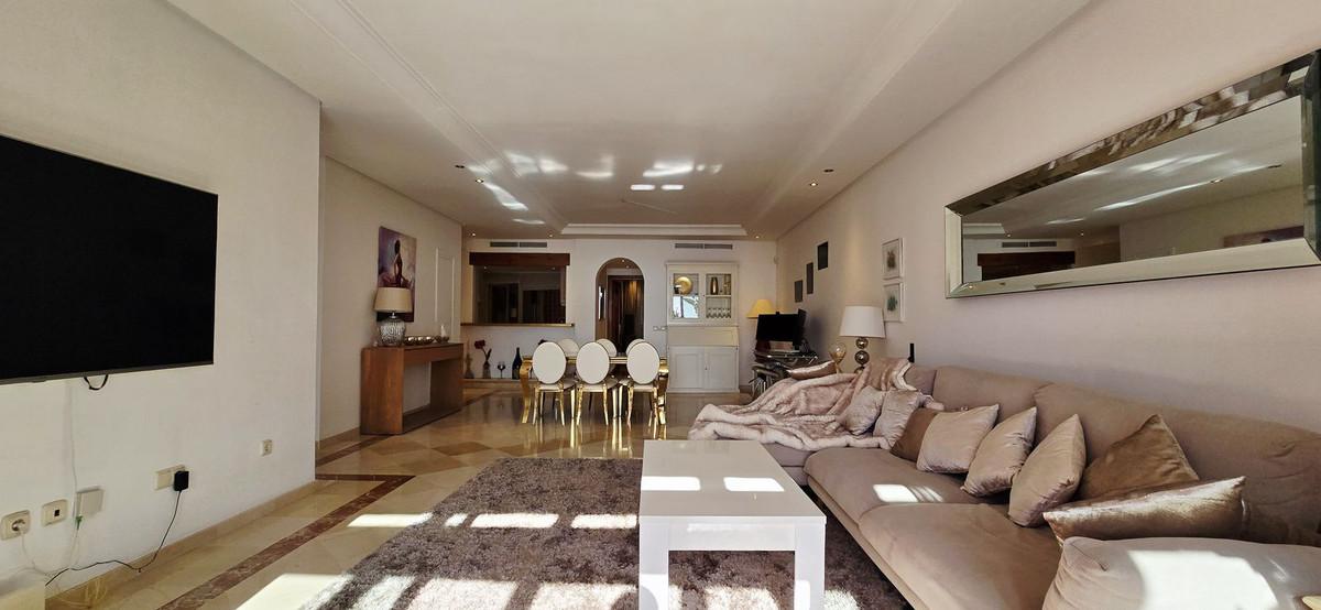Apartamento en Venta en Estepona