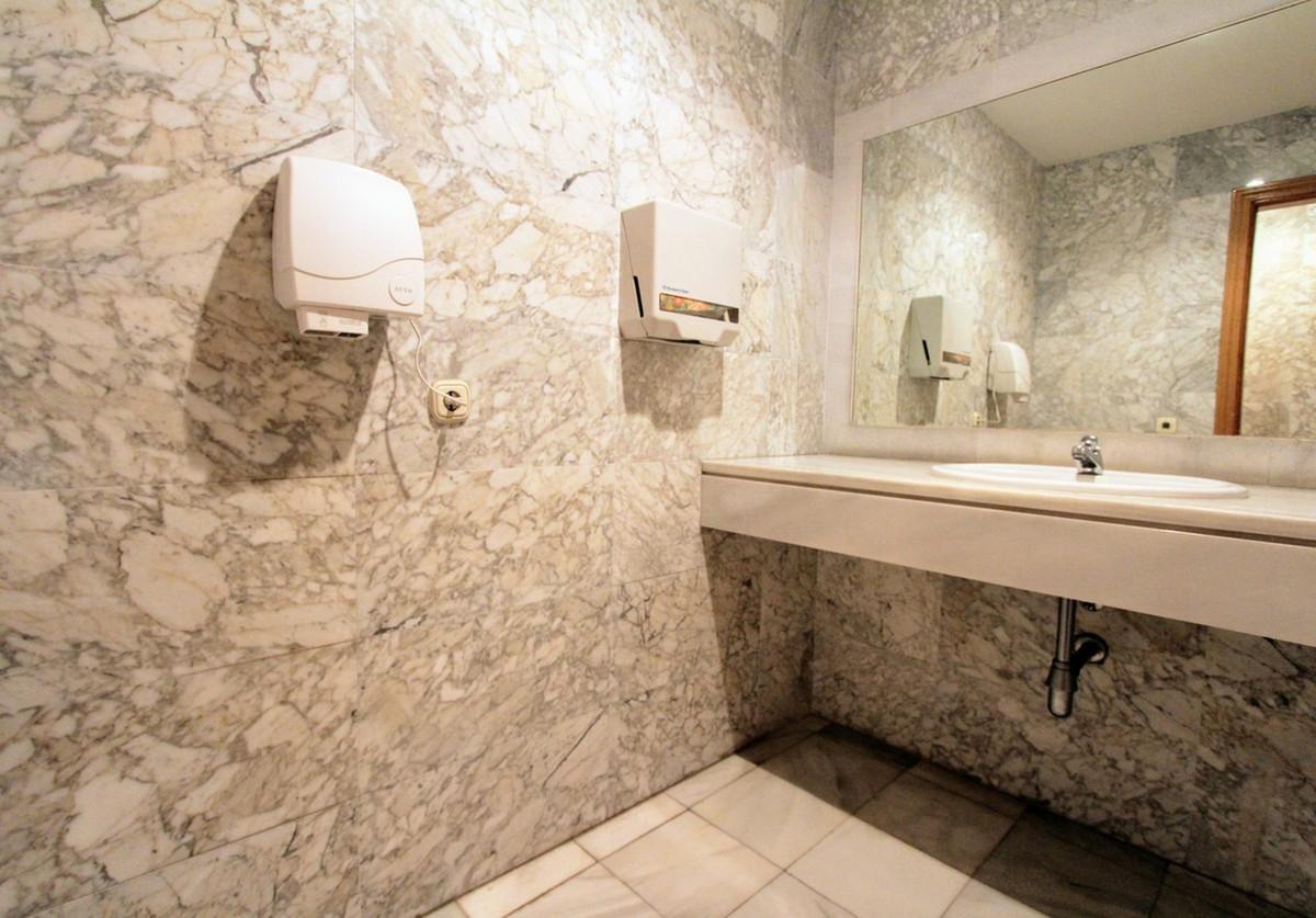 Premise for Sale in Marbella