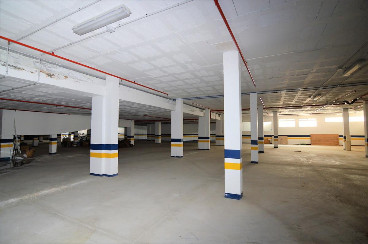 Garage for Sale in Marbella