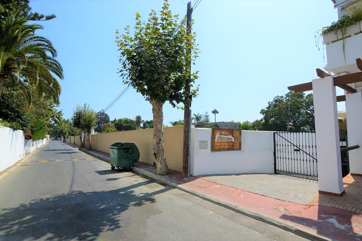 Garage for Sale in Marbella