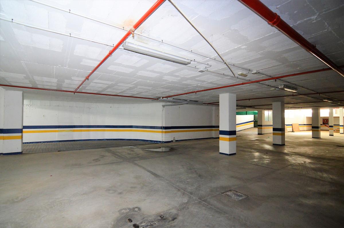 Garage for Sale in Marbella