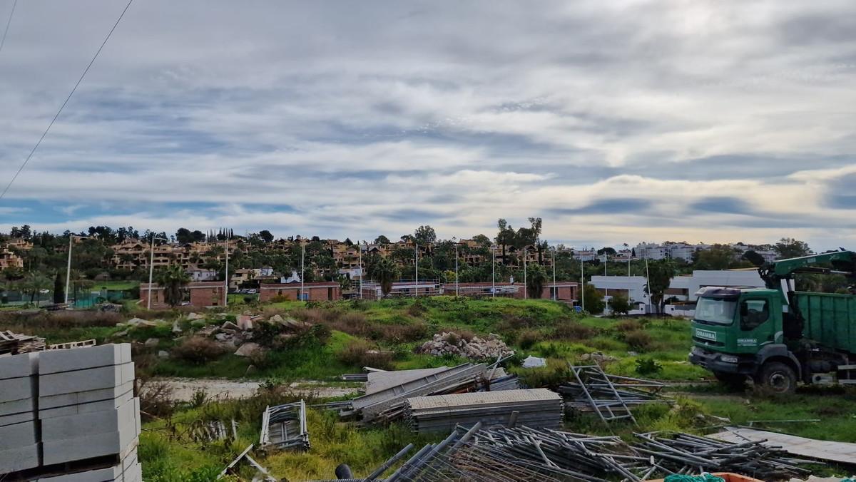 Plot for Sale in Estepona