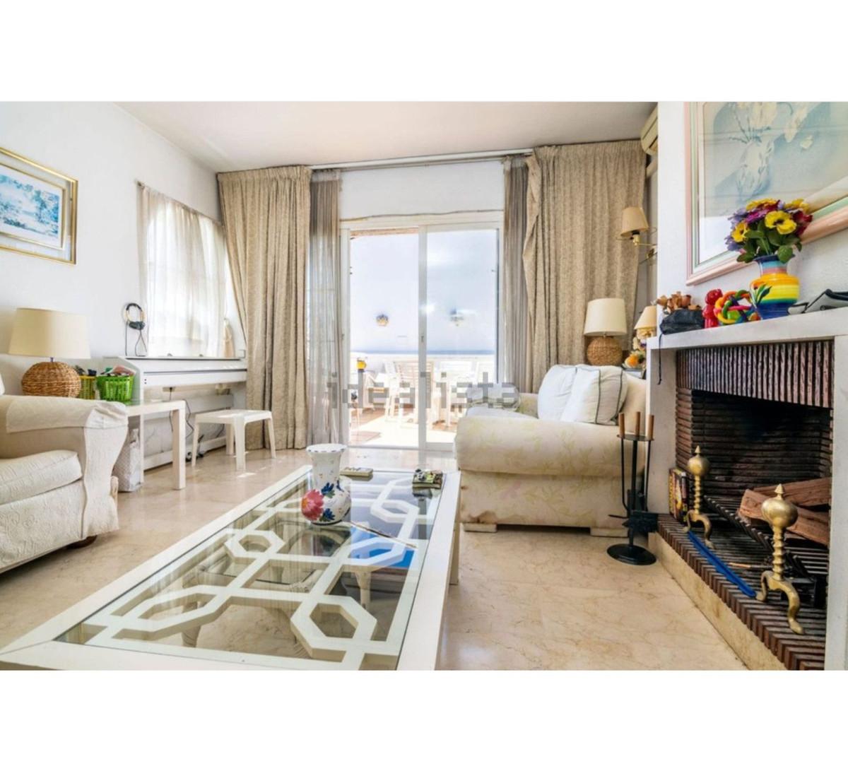 Penthouse for Sale in Estepona