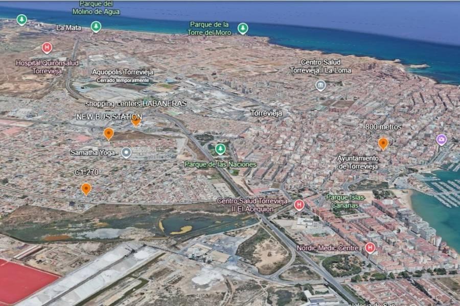 Chalet for Sale in Torrevieja