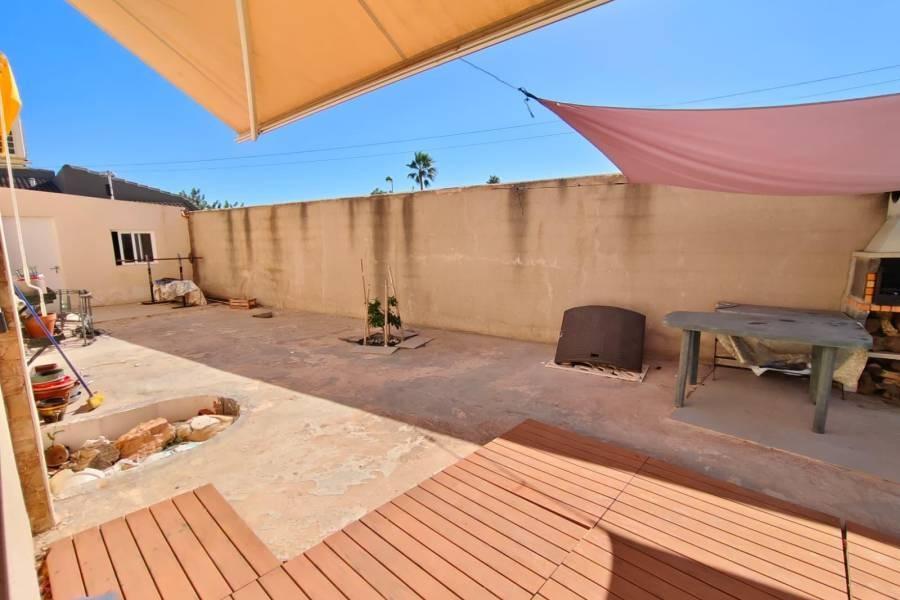 Chalet for Sale in Torrevieja