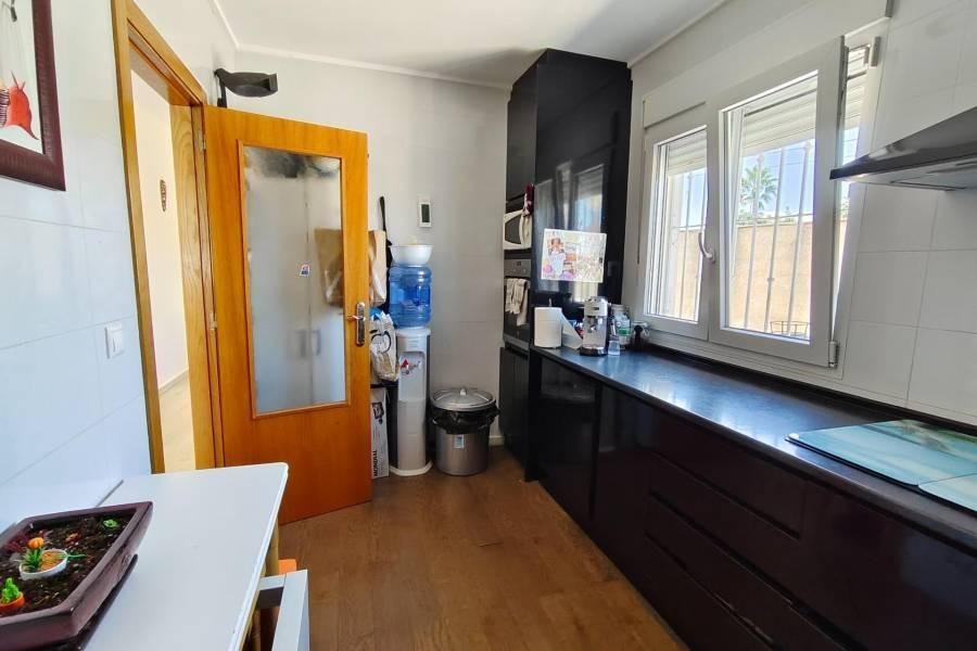 Chalet for Sale in Torrevieja