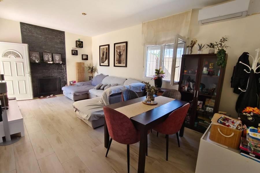 Chalet for Sale in Torrevieja