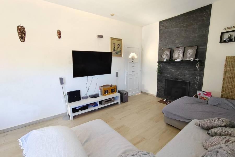 Chalet for Sale in Torrevieja