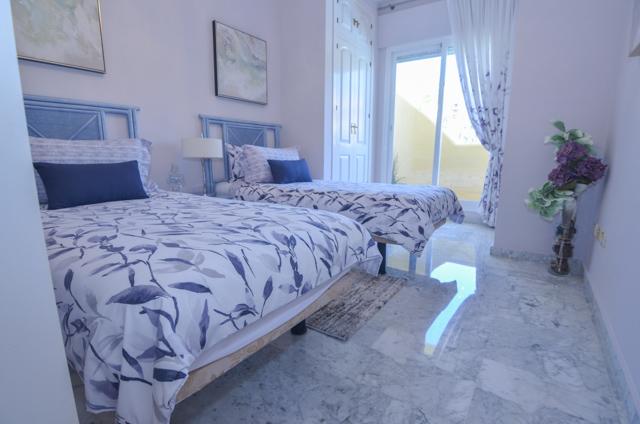 Flat for Sale in Benalmádena