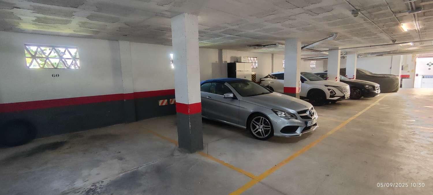Flat for Sale in Benalmádena