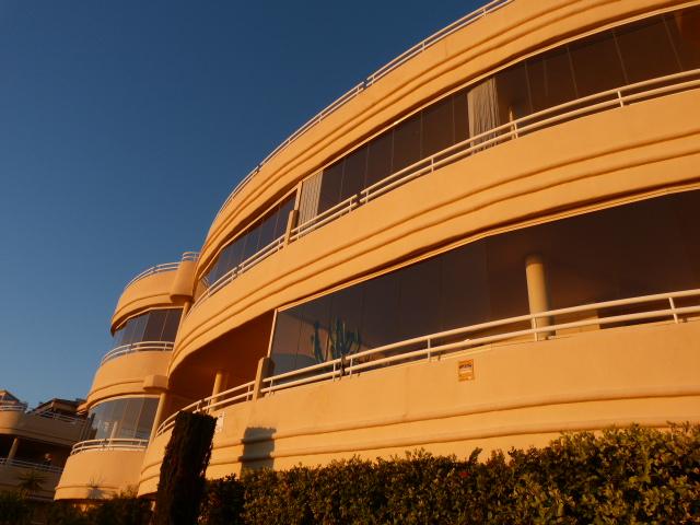 Flat for Sale in Benalmádena