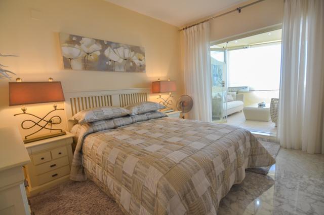 Flat for Sale in Benalmádena