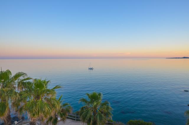 Flat for Sale in Benalmádena