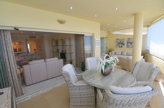 Flat for Sale in Benalmádena