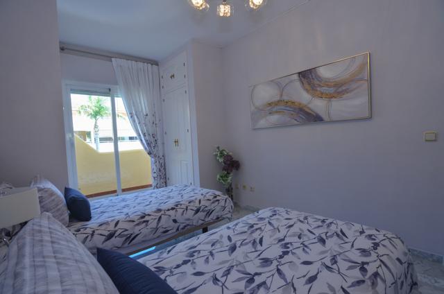 Flat for Sale in Benalmádena