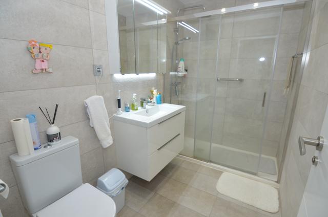 Flat for Sale in Benalmádena