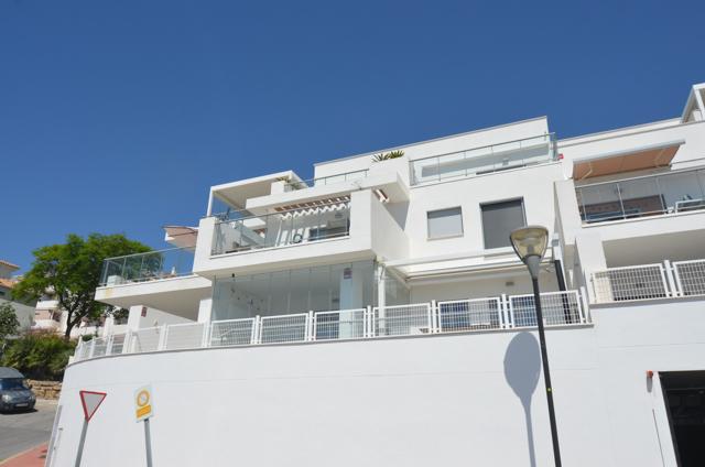 Flat for Sale in Benalmádena