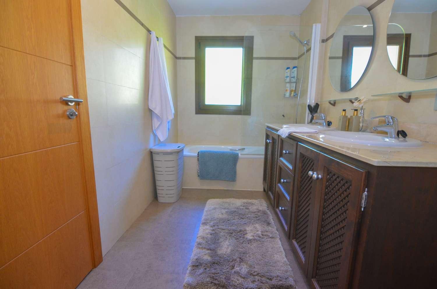 Penthouse for Sale in Benalmádena