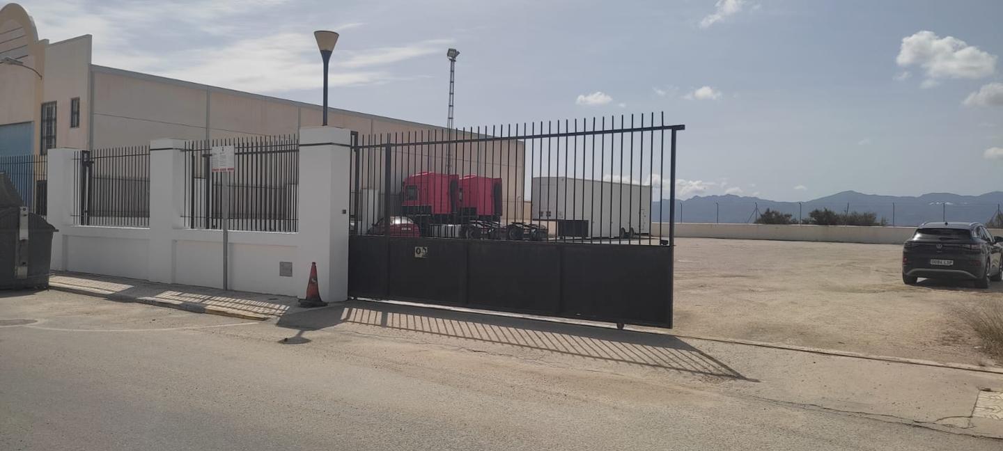 Building for Sale in Antas