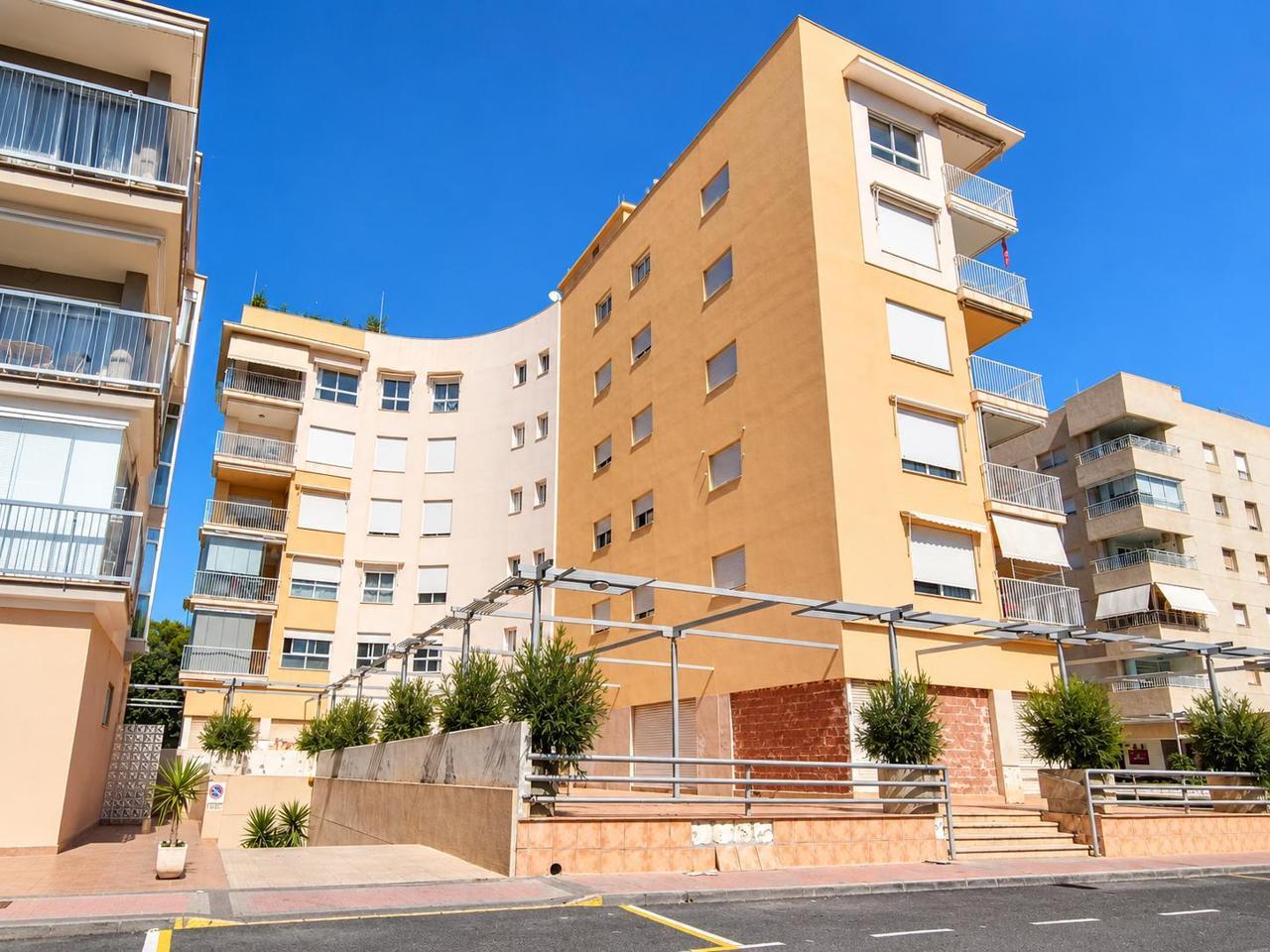 Flat for Sale in Águilas