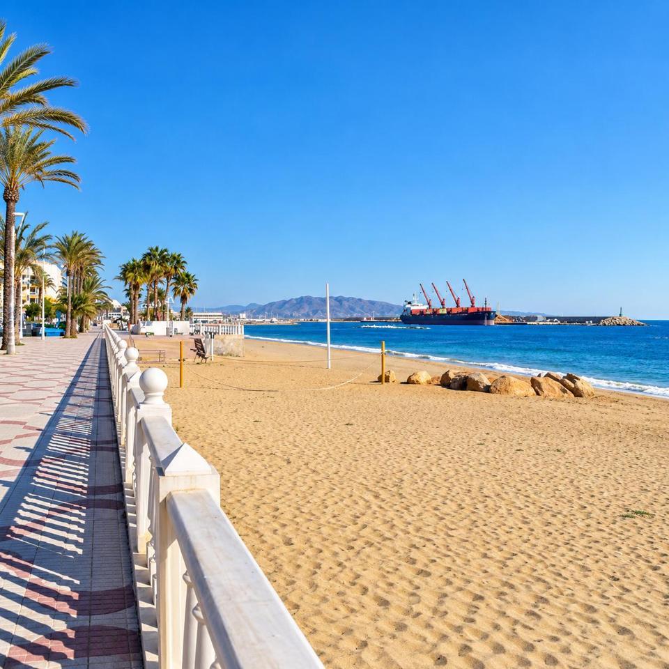 Flat for Rent in Garrucha