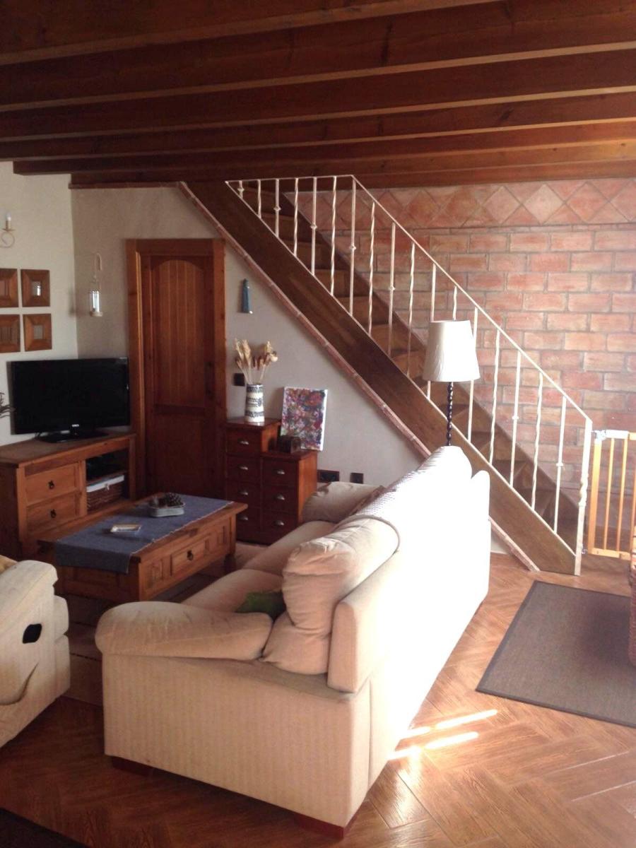 Chalet for Sale in Yunquera