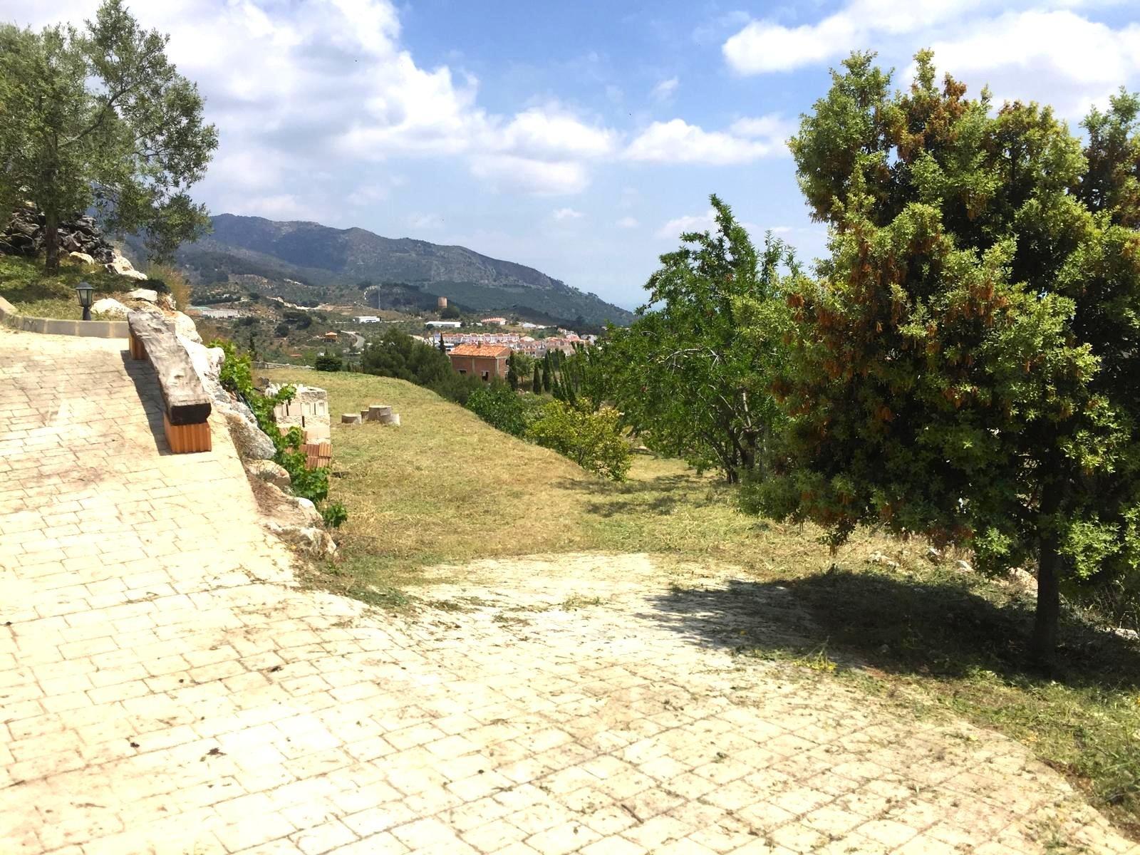 Chalet for Sale in Yunquera