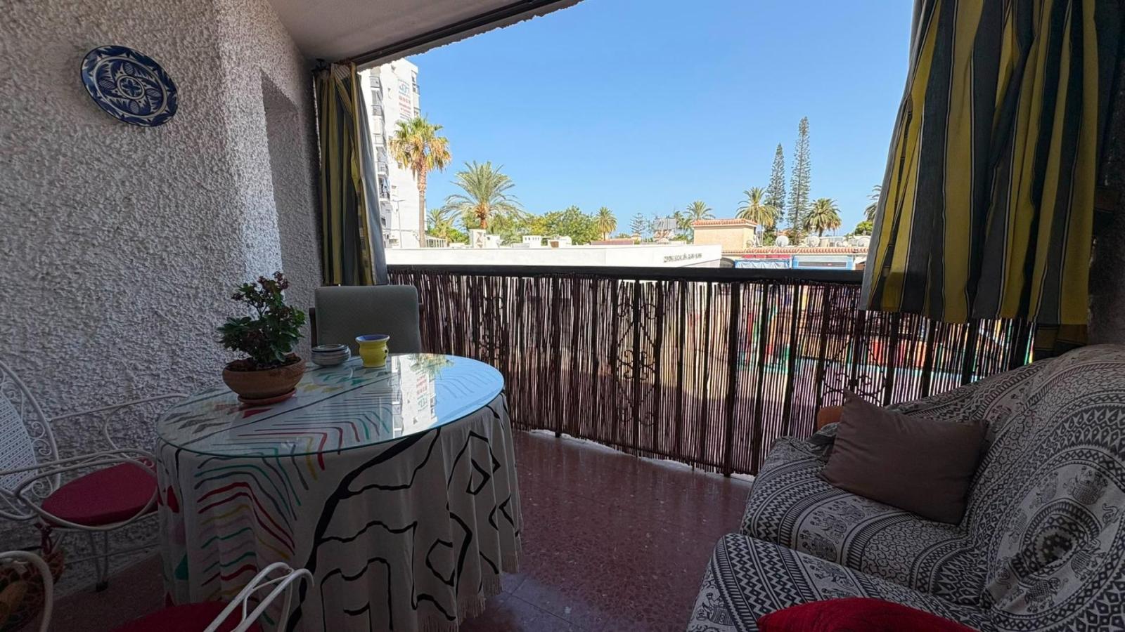 Flat for Sale in Benalmádena
