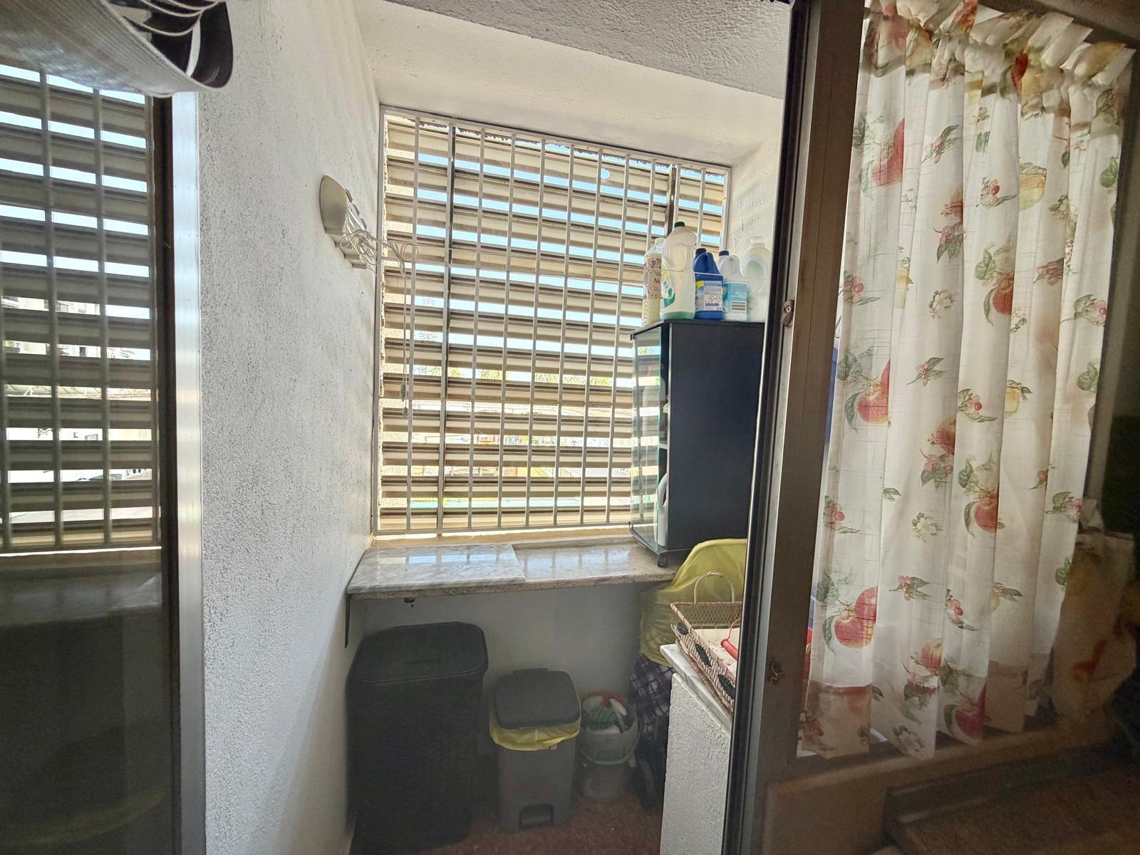 Flat for Sale in Benalmádena