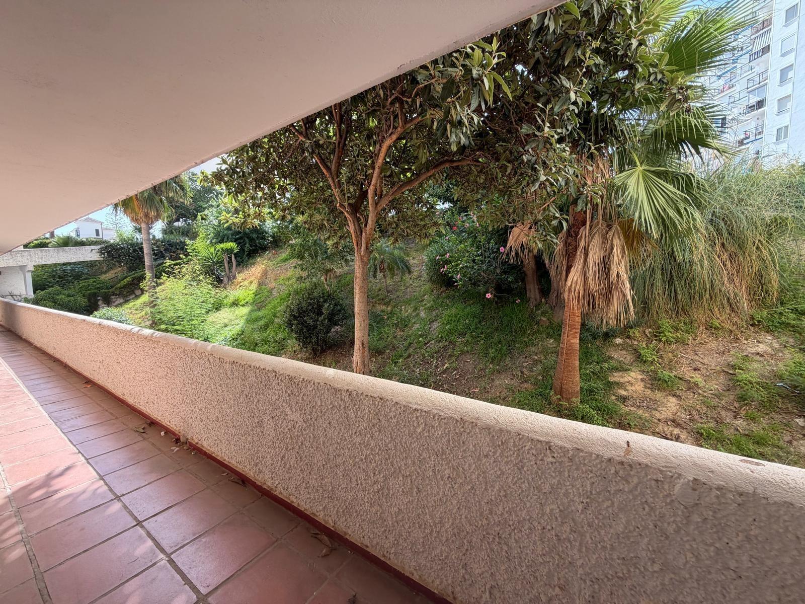 Flat for Sale in Benalmádena