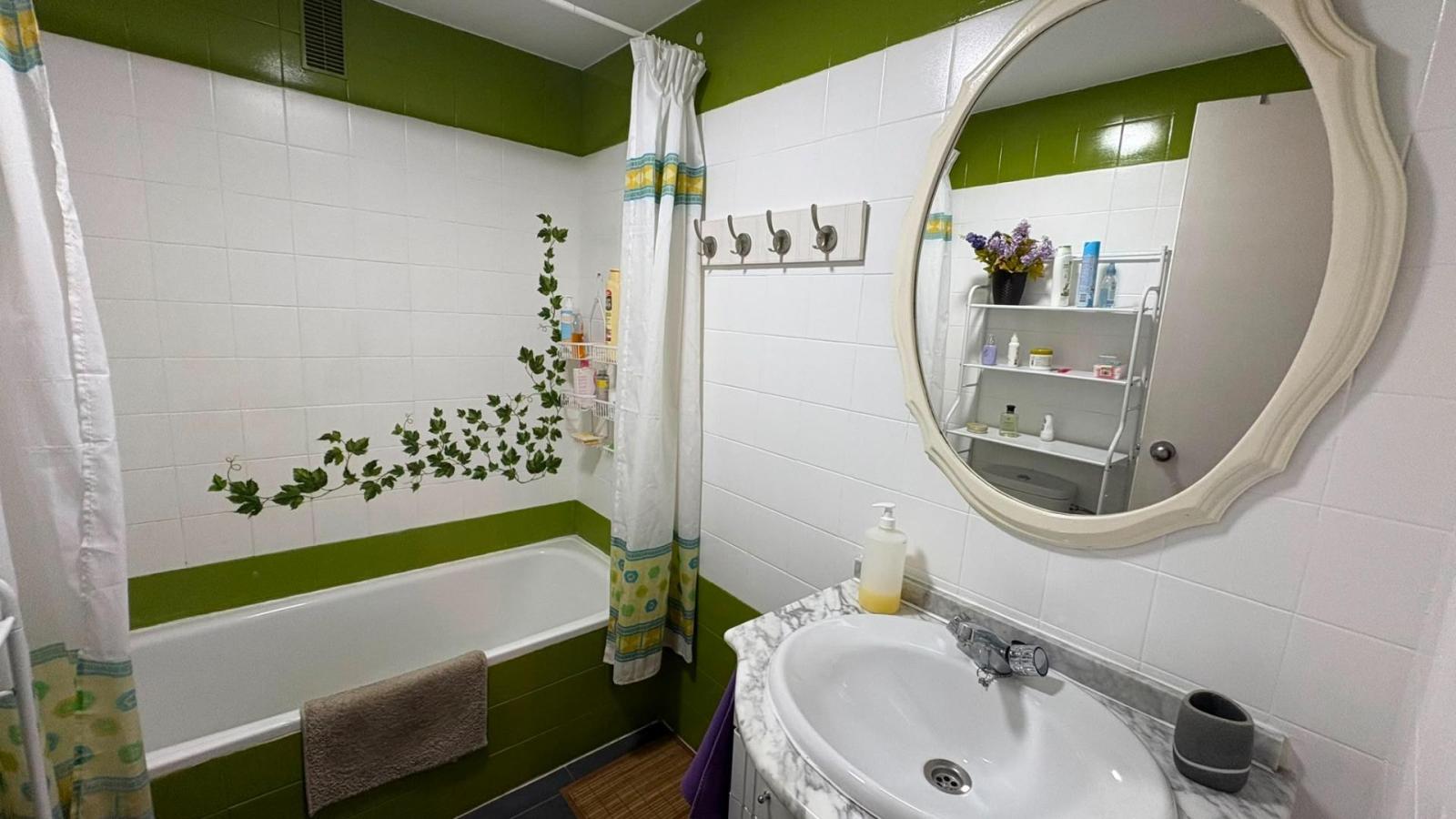 Flat for Sale in Benalmádena