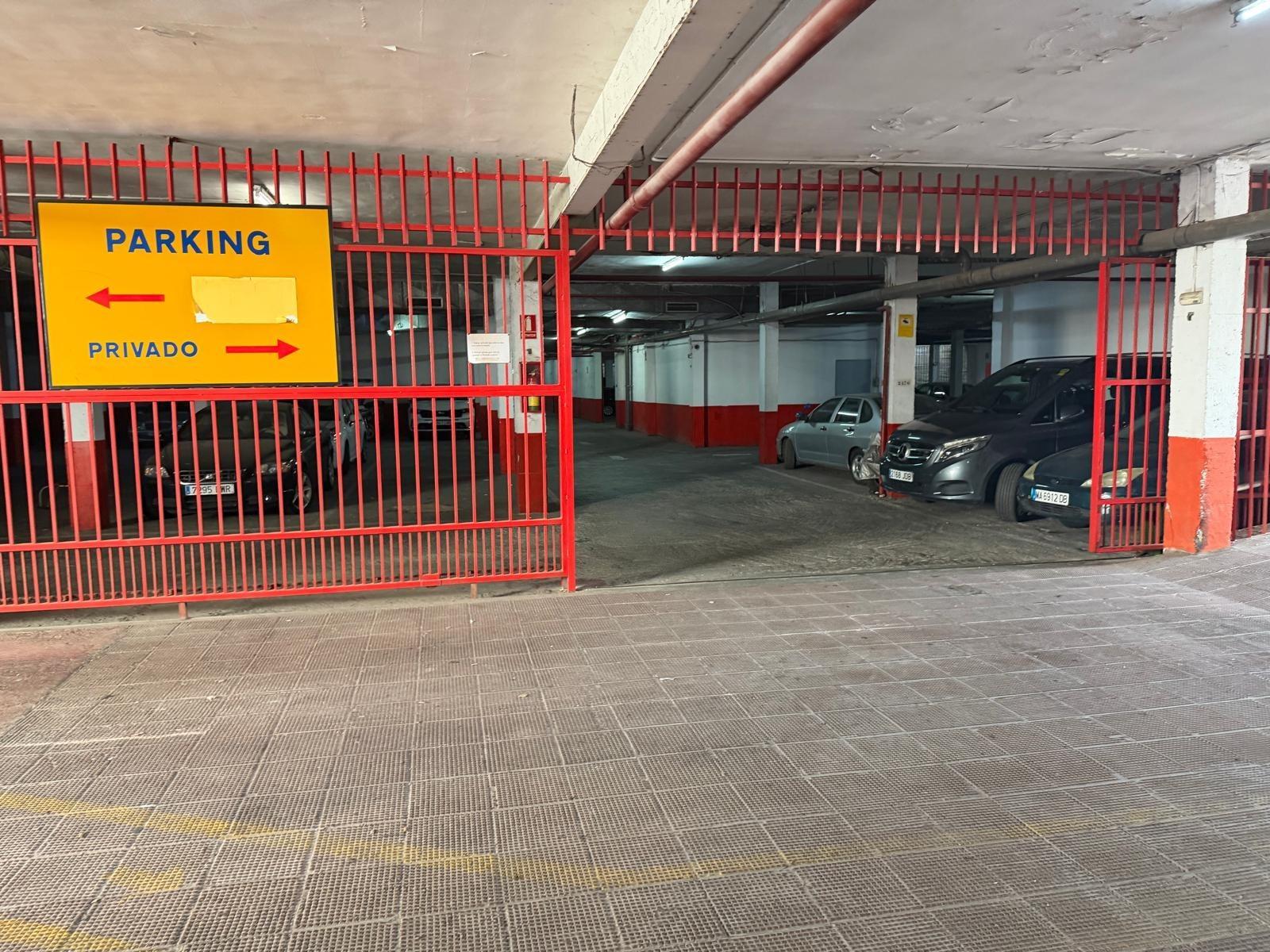 Flat for Sale in Benalmádena
