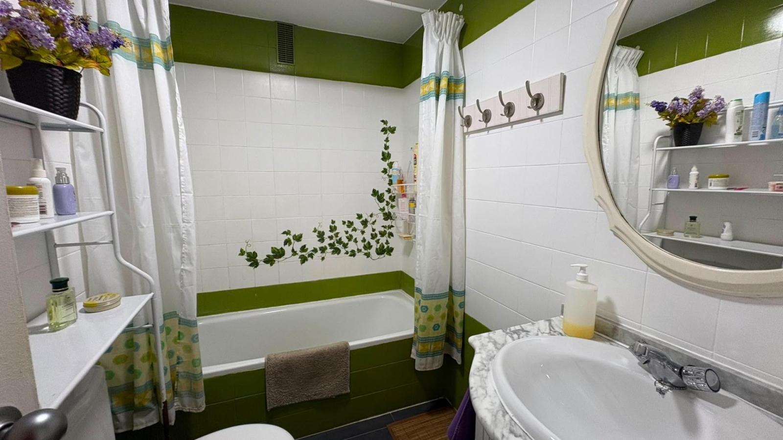 Flat for Sale in Benalmádena