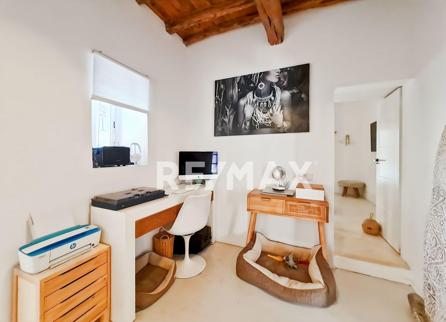 Chalet for Sale in Sant Antoni de Portmany