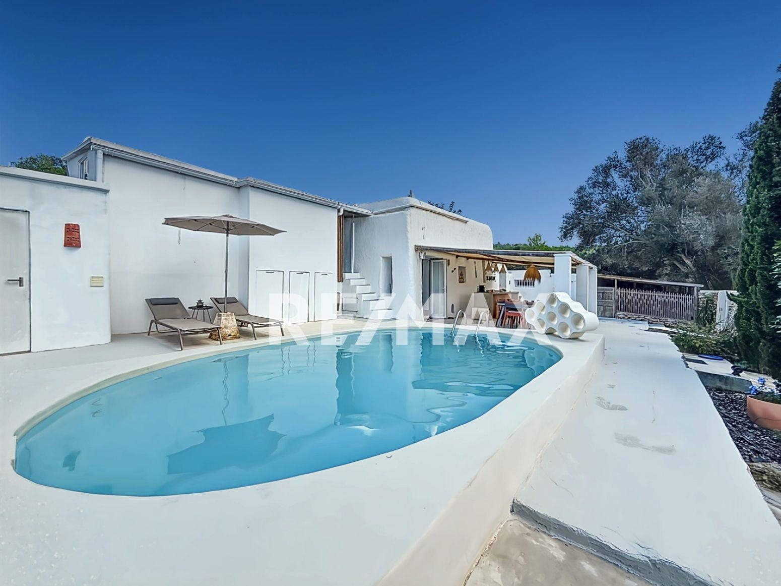 Chalet for Sale in Sant Antoni de Portmany