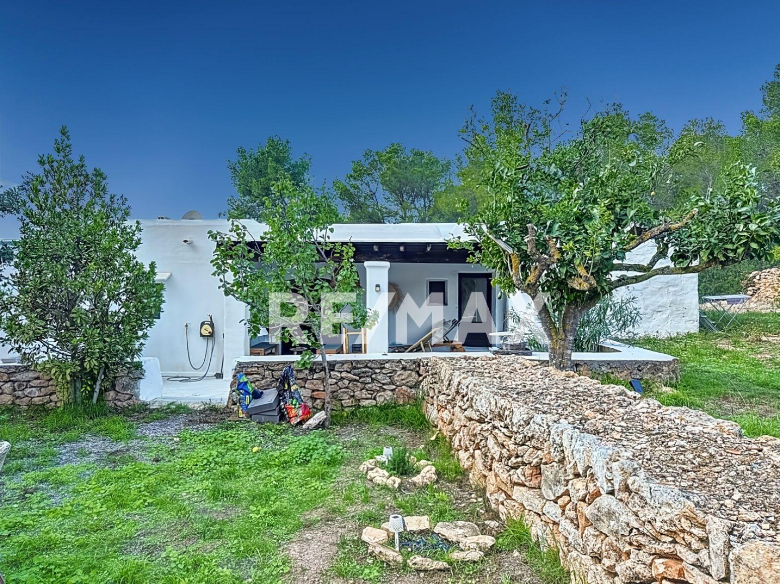 Chalet for Sale in Sant Antoni de Portmany