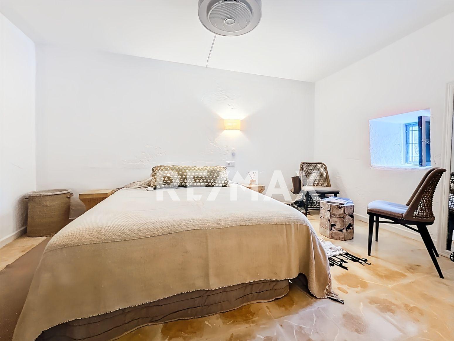 Chalet for Sale in Sant Antoni de Portmany