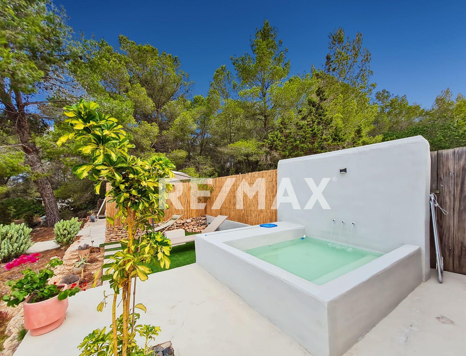Chalet for Sale in Sant Antoni de Portmany