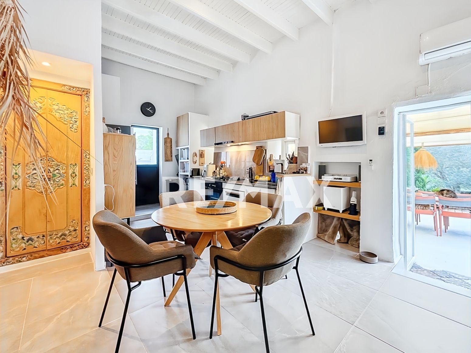 Chalet for Sale in Sant Antoni de Portmany